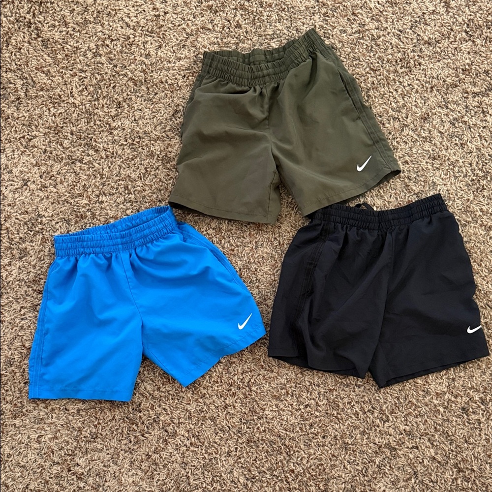 Nike Boys Drifit Shorts Set in Olive, Blue & Black Size XS/8